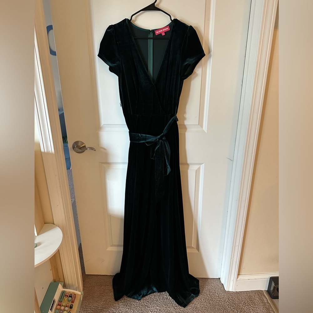 Elegant Dark Green Velvet Wrap Dress